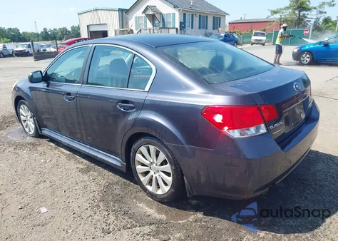 2010 Subaru Legacy 3.6R Limited из США, поврежденный, VIN 4S3BMDL68A2247776